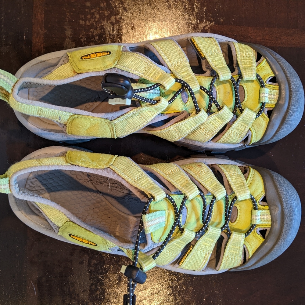 Women's Keen